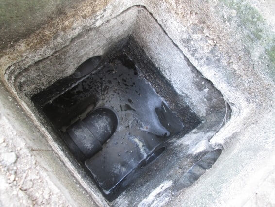 汚水管・雑排水管つまりの正しい対処法は？原因と修理業者の選び方もご紹介:イメージ